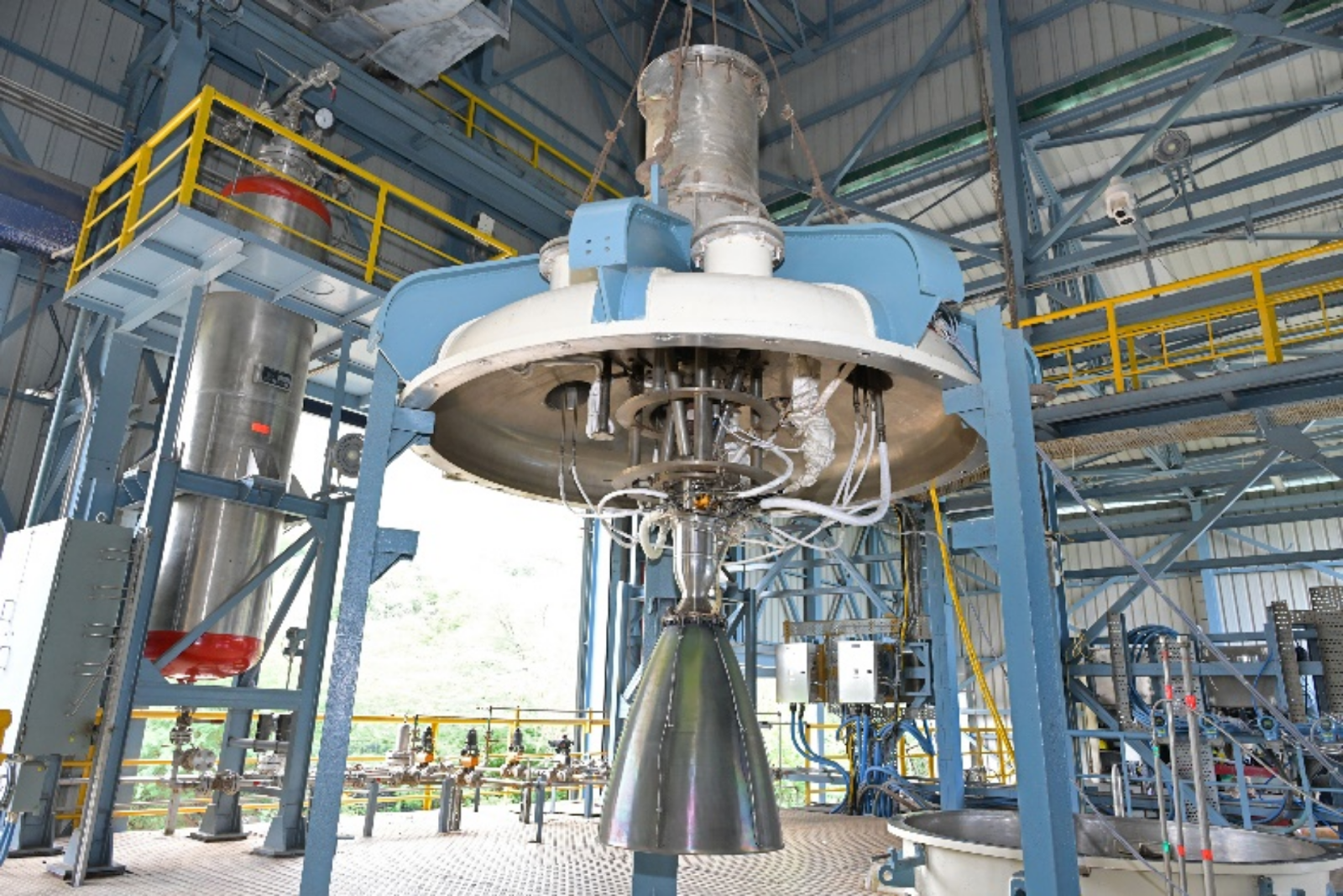 ISRO Achieves Milestone: PSLV’s Fourth-Stage Engine Qualified with Indigenous Satellite Nozzle Divergent