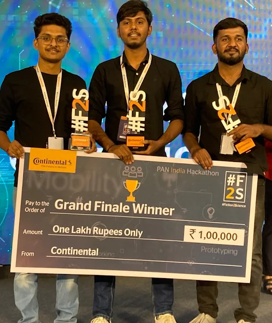 The winning team Sahyadri College of Engineering and Management represented by Nidhish Kottari, Nikhil Shetty, and Nishanth Gowda